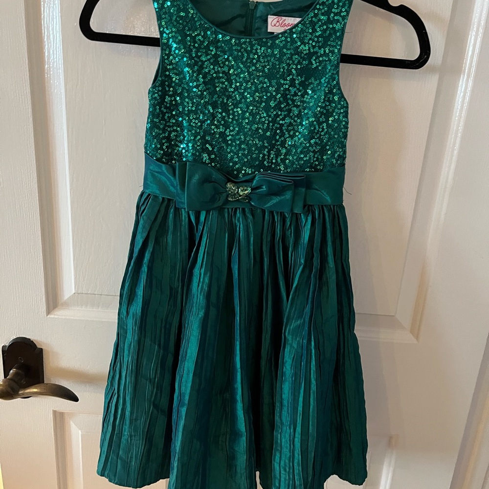 Bloome brand green sequined dress size girls 7